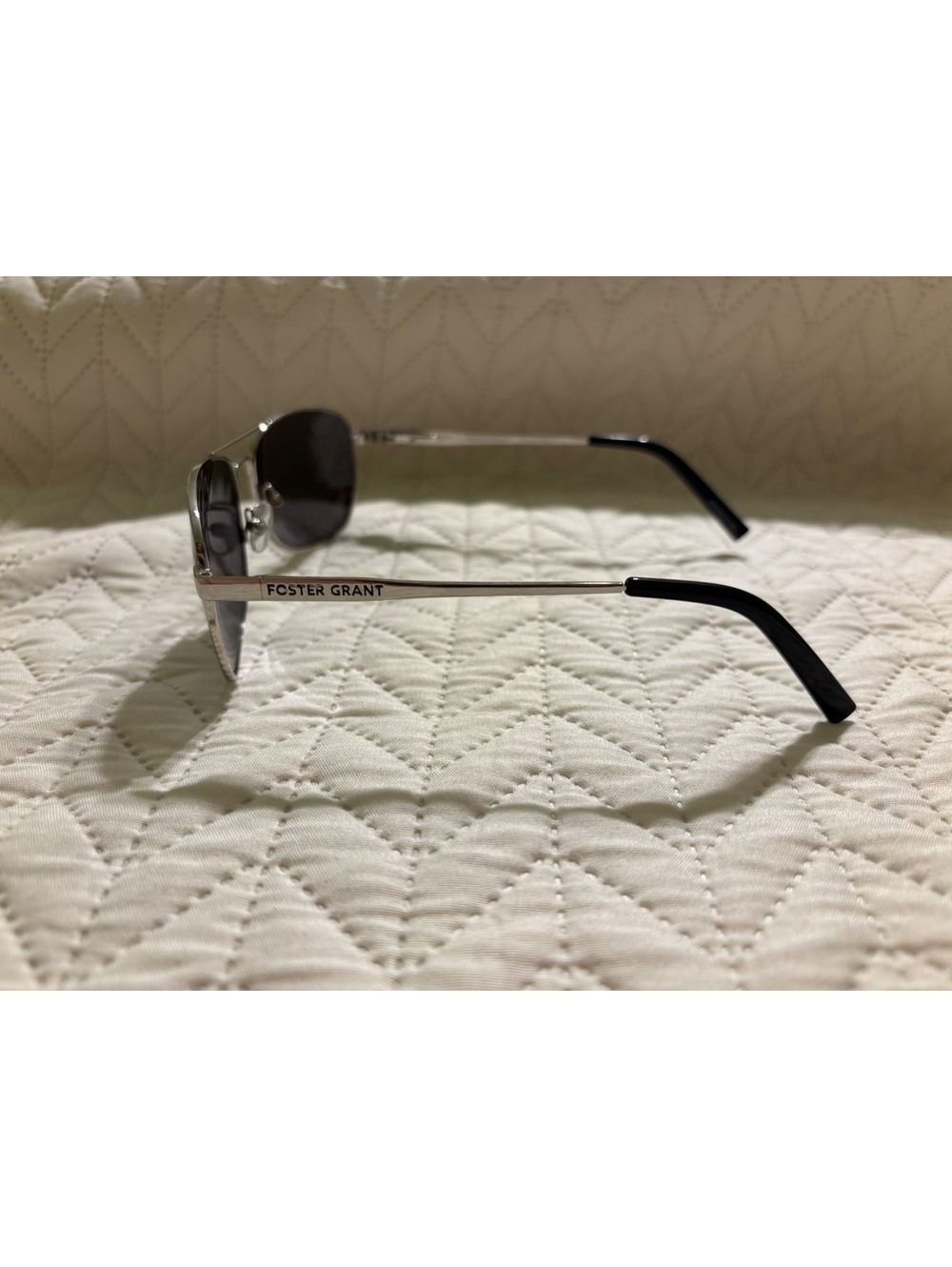#26 Foster Grant Men's Polarized Sunglasses - Picture 4 of 6